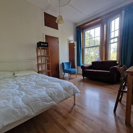 Bright Well Located Studio Flat Londra Dış mekan fotoğraf